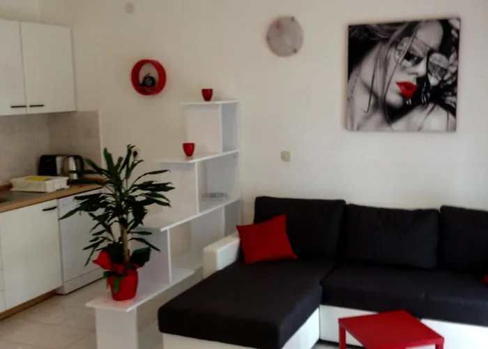 Appartement Jasmin 1 *