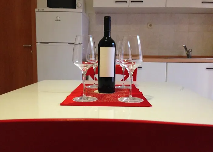 Appartement Jasmin 1 *