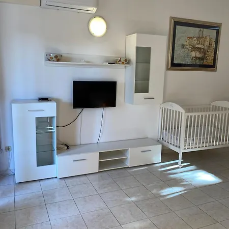 Jasmin 1 Lägenhet Bol